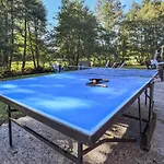 4 Bedroom Awesome In Prázdninový dům
