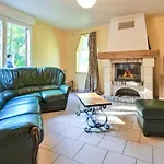 4 Bedroom Awesome In Prázdninový dům Bonneville-la-Louvet