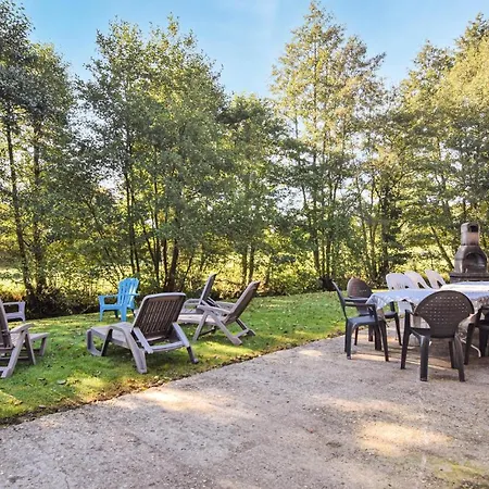 Semesterbostad Amazing In *