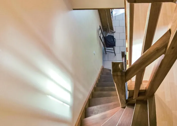 Amazing In Semesterbostad Bonneville-la-Louvet